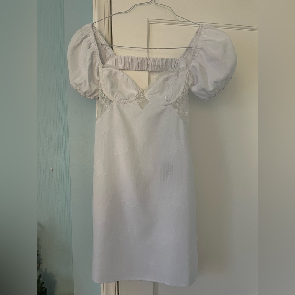 White lace dress open back